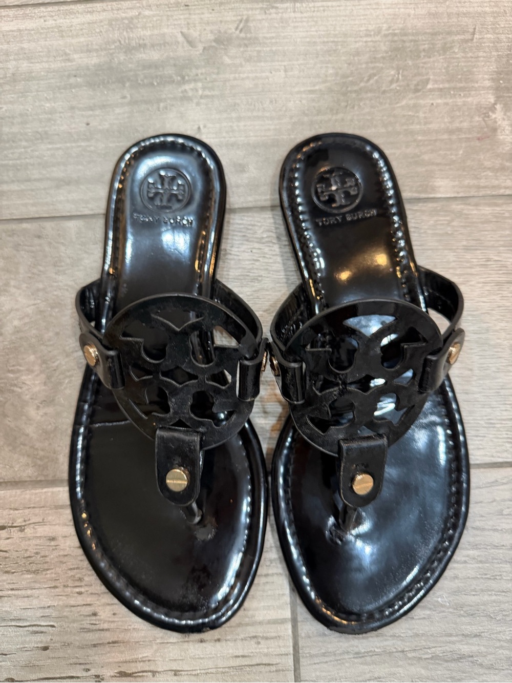 Tory Burch Black Miller Logo Thong Sandals Black Patent Leather